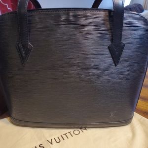 Louis vuitton epi leather lussac noir
